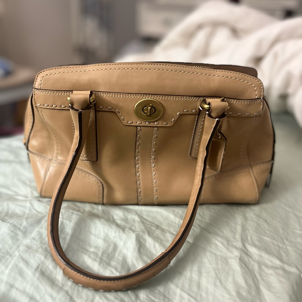 Coach Tan genuine Leather Handbag
